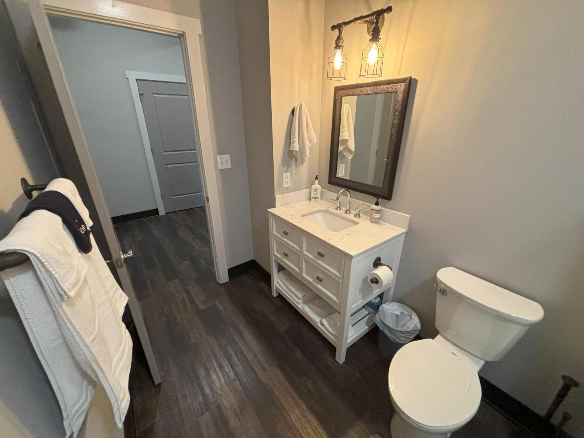 Gibson'S Warehouse Apartment Staunton Bagian luar foto